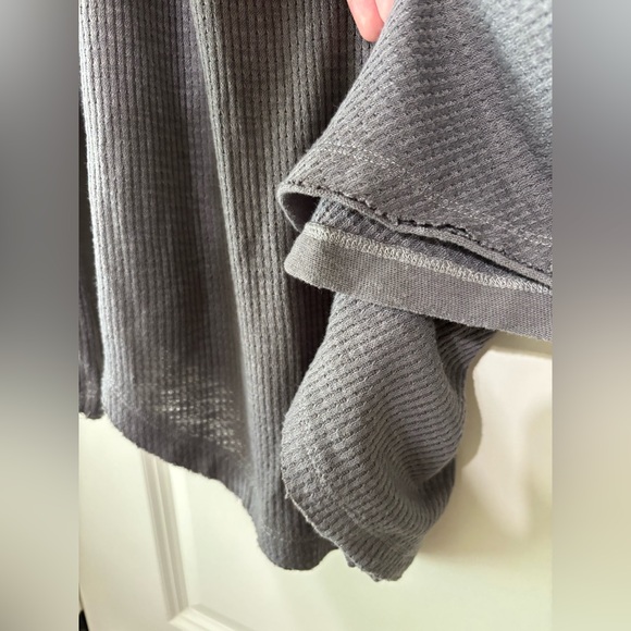 We The Free Light Weight Long Sleeve Waffle Knit Tunic Top Like New Medium - Picture 5 of 9